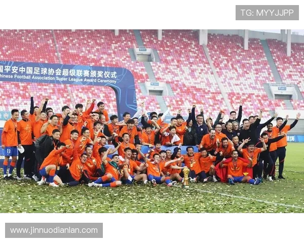 山东泰山队力争逆袭目标明确全力冲击新赛季中超冠军荣耀