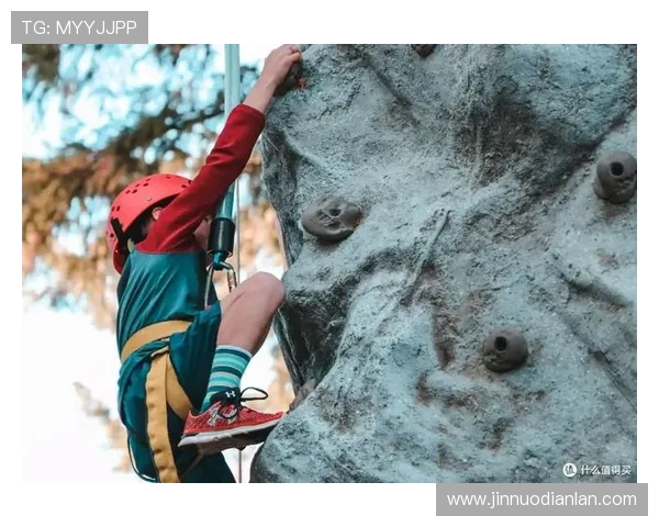 重庆攀岩队创新阵地战术提升竞技水平与团队协作能力的探索与实践 重庆攀岩队创新阵地战术提升竞技水平与团队协作能力的探索与实践